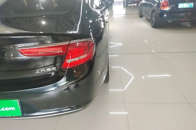 Used Buick LaCrosse 2018 20T Elite Edition Right Rear Taillight