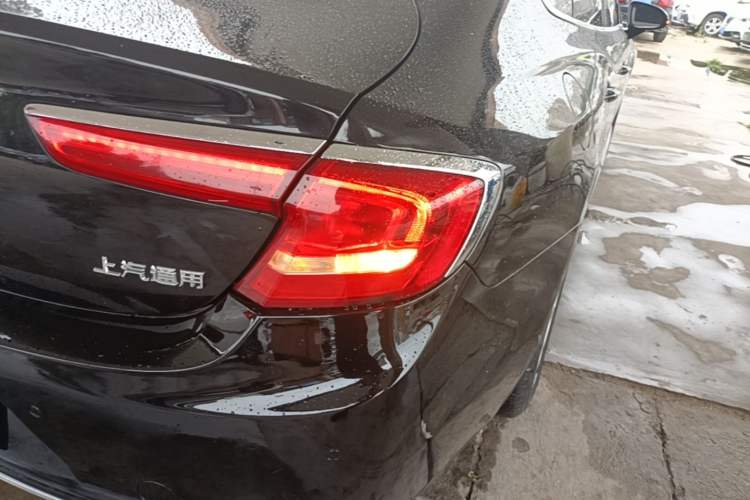 Used Buick LaCrosse 2018 20T Elite Edition Right Rear Taillight
