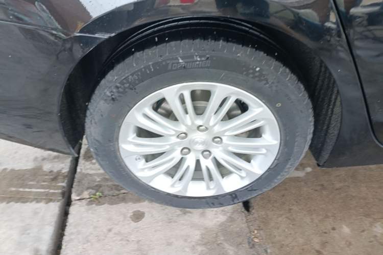 Used Buick LaCrosse 2018 20T Elite Edition Right Rear Wheel Hub
