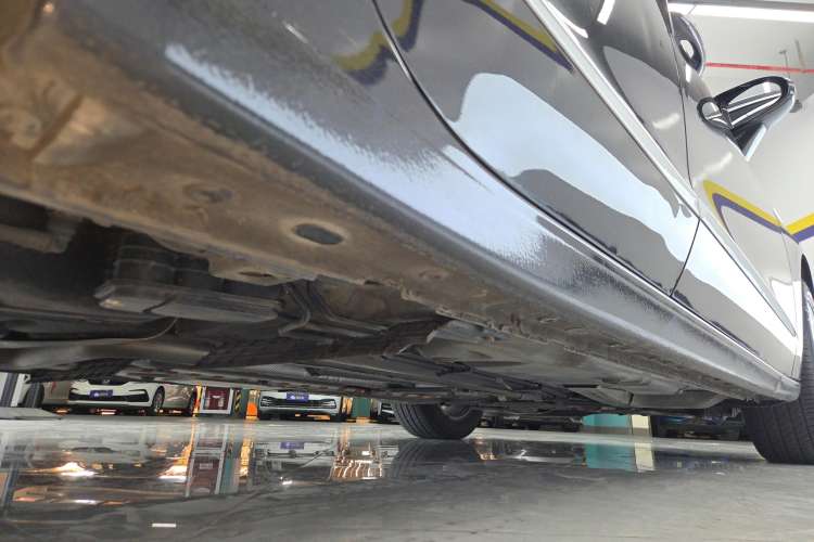 Used Buick LaCrosse 2018 30H Elite Edition Right Side Sill