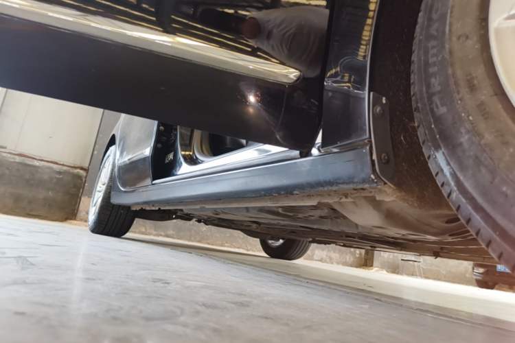 Used Buick LaCrosse 2018 20T Elite Edition Right Side Sill