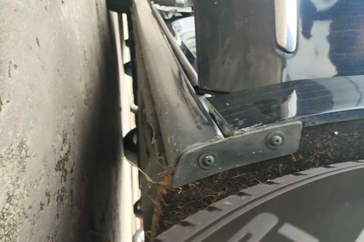 Used Buick LaCrosse 2018 30H Elite Edition Right Side Sill