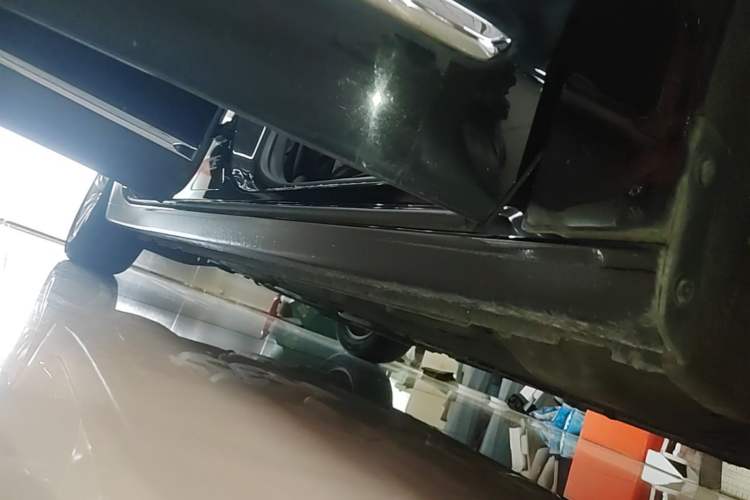 Used Buick LaCrosse 2018 20T Elite Edition Right Side Sill