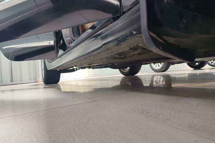 Used Buick LaCrosse 2018 28T Elite Edition Right Side Sill