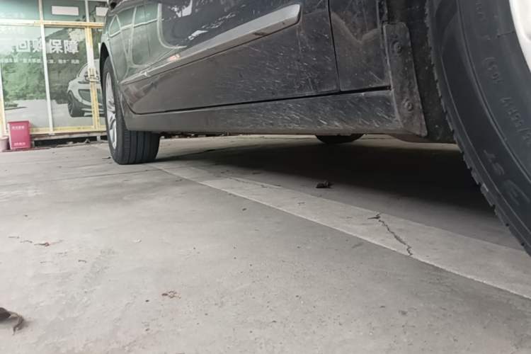 Used Buick LaCrosse 2018 20T Elite Edition Right Side Sill