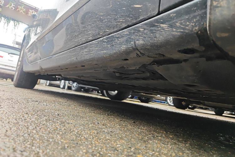 Used Buick LaCrosse 2018 28T Elite Edition Right Side Sill