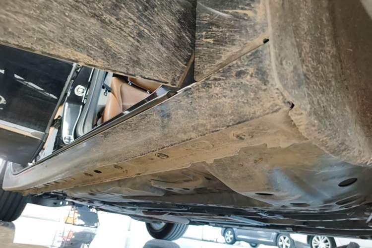 Used Buick LaCrosse 2018 20T Luxury Model Right Side Sill