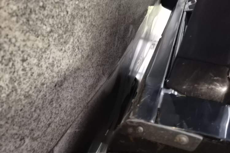 Used Buick LaCrosse 2018 20T Elite Edition Right Side Sill