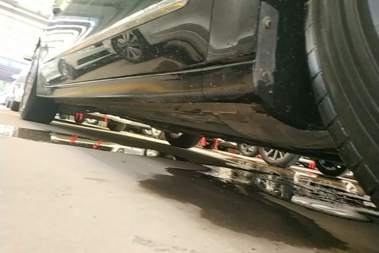 Used Buick LaCrosse 2018 20T Elite Edition Right Side Sill