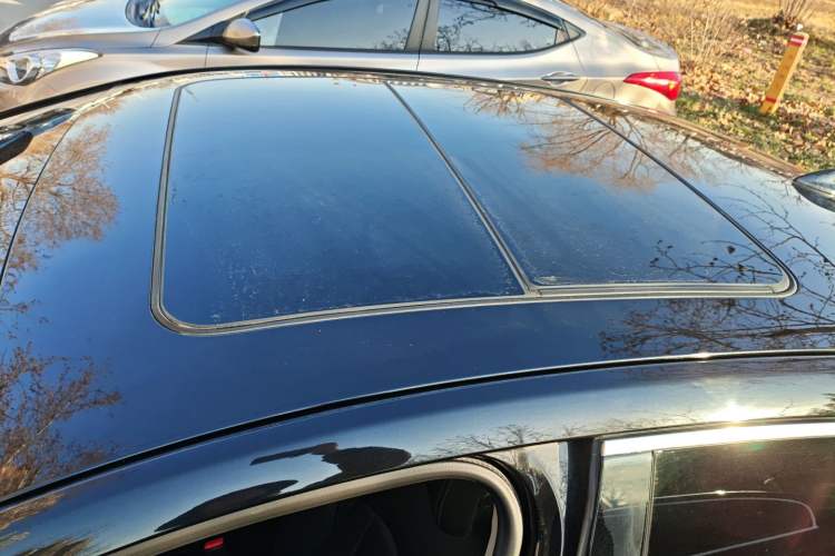 Used Buick LaCrosse 2018 20T Elite Edition Roof