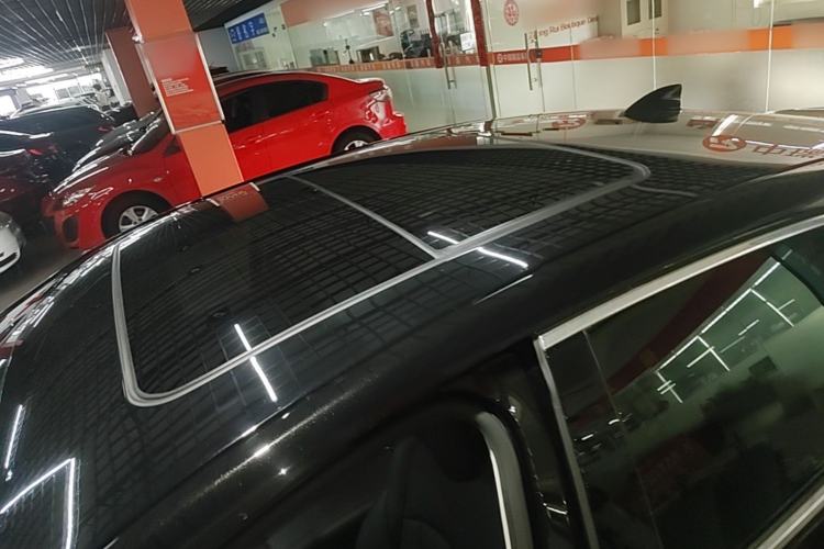 Used Buick LaCrosse 2018 20T Elite Edition Roof