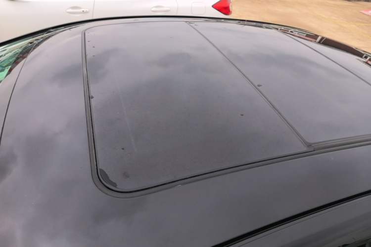 Used Buick LaCrosse 2018 20T Elite Edition Roof