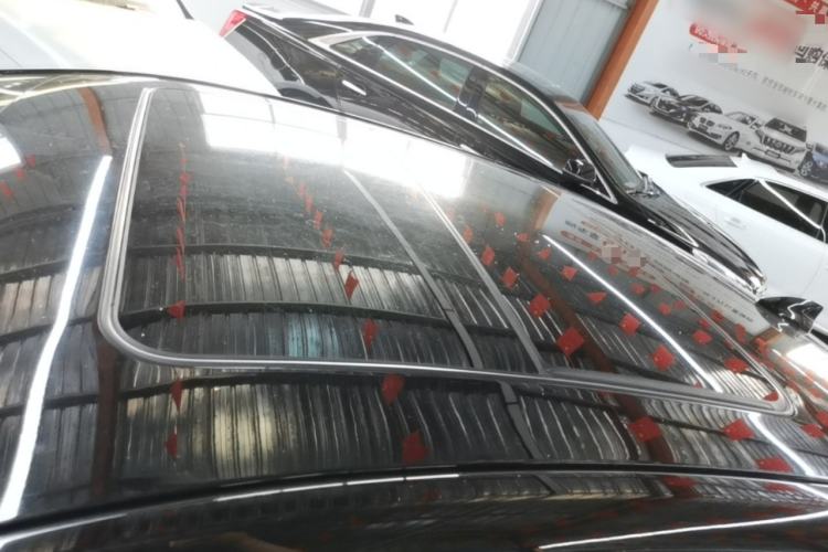 Used Buick LaCrosse 2018 30H Elite Edition Roof