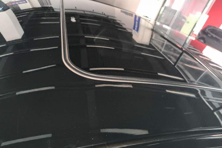 Used Buick LaCrosse 2018 20T Elite Edition Roof
