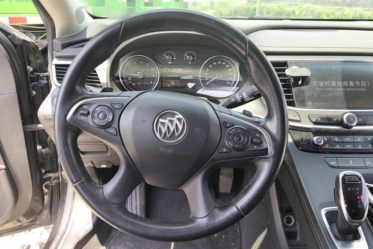 Used Buick LaCrosse 2018 20T Elite Edition Steering Wheel