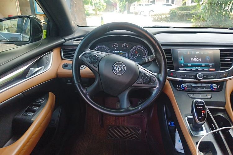 Used Buick LaCrosse 2018 28T Elite Edition Steering Wheel