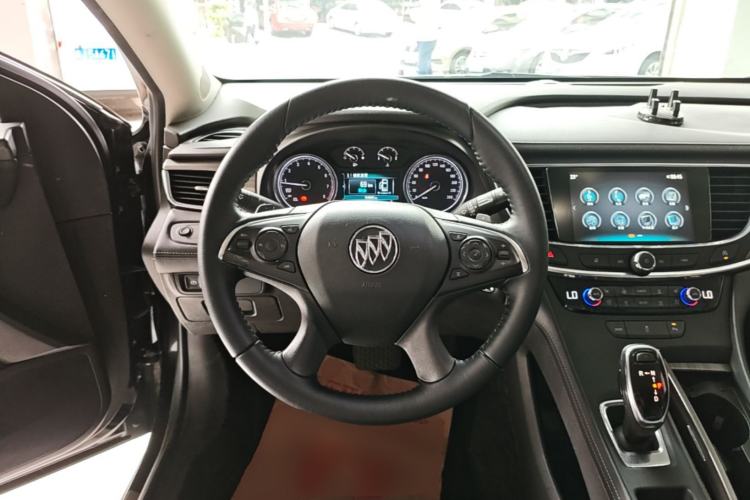 Used Buick LaCrosse 2018 20T Elite Edition Steering Wheel