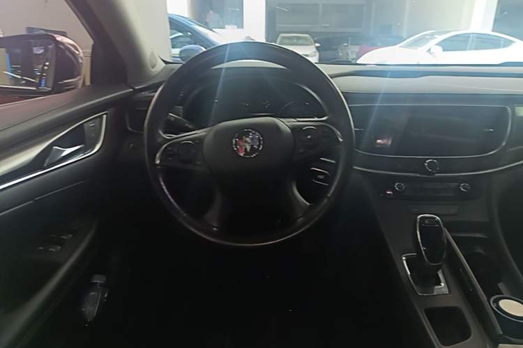 Used Buick LaCrosse 2018 20T Elite Edition Steering Wheel