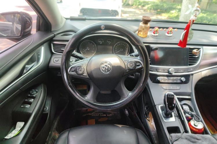 Used Buick LaCrosse 2018 20T Elite Edition Steering Wheel