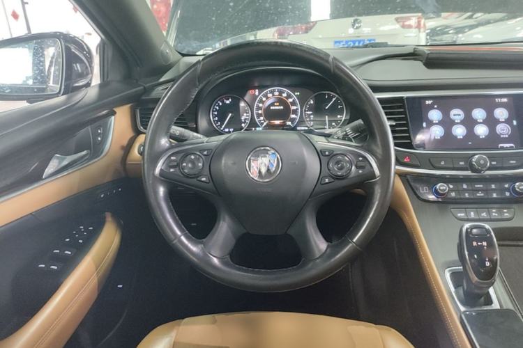 Used Buick LaCrosse 2018 20T Luxury Model Steering Wheel