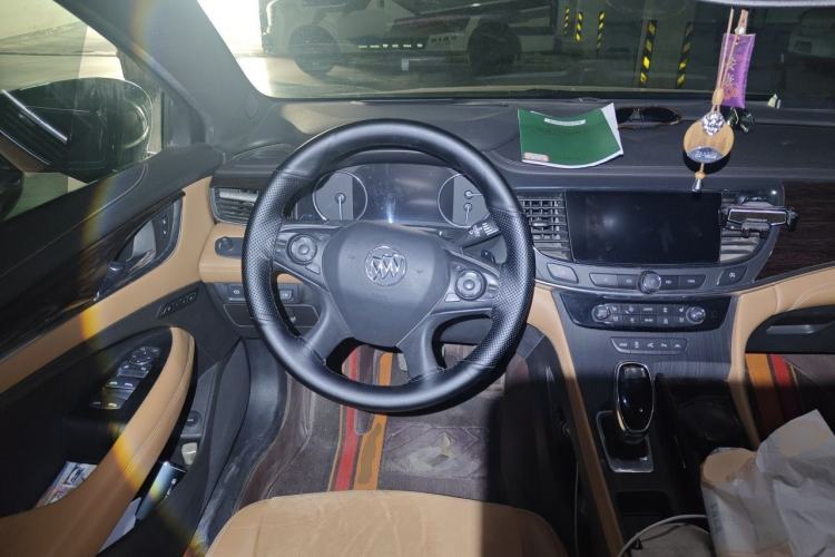 Used Buick LaCrosse 2018 20T Luxury Model Steering Wheel