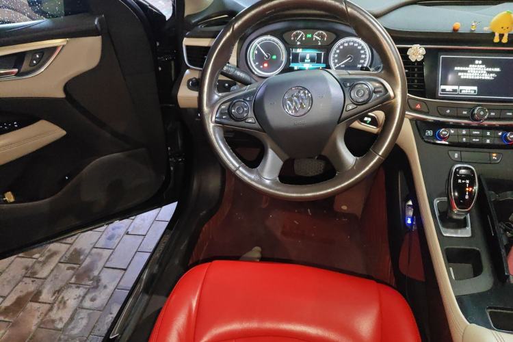 Used Buick LaCrosse 2018 30H Elite Edition Steering Wheel