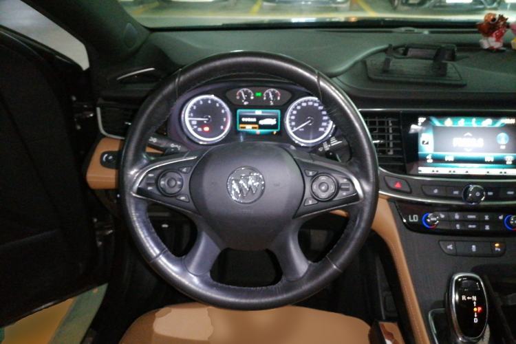 Used Buick LaCrosse 2018 28T Elite Edition Steering Wheel