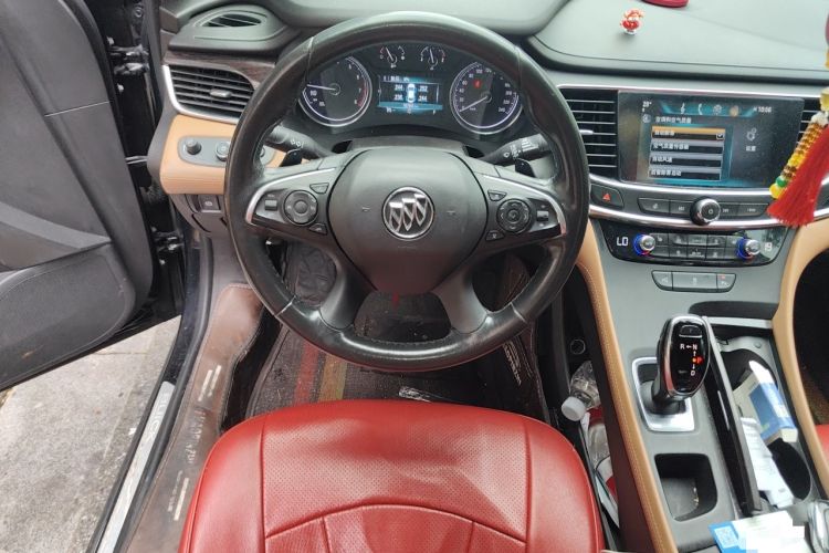 Used Buick LaCrosse 2018 20T Leading Model Steering Wheel