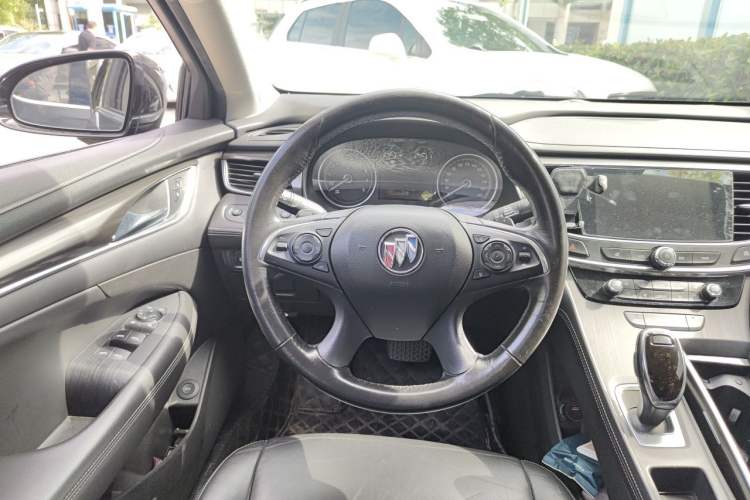 Used Buick LaCrosse 2018 20T Elite Edition Steering Wheel
