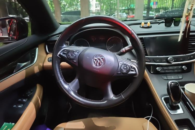 Used Buick LaCrosse 2018 28T Elite Edition Steering Wheel