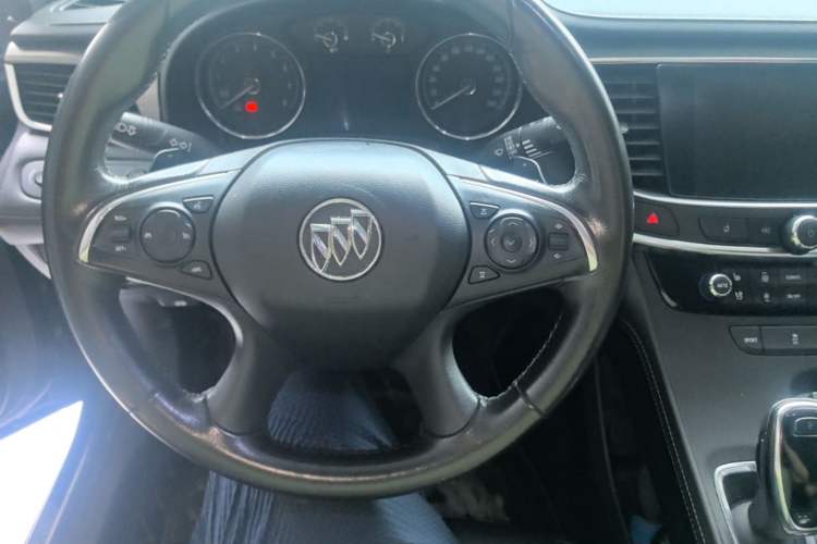 Used Buick LaCrosse 2018 20T Elite Edition Steering Wheel
