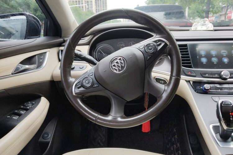 Used Buick LaCrosse 2018 30H Elite Edition Steering Wheel