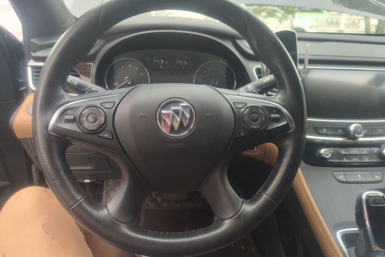 Used Buick LaCrosse 2018 28T Elite Edition Steering Wheel