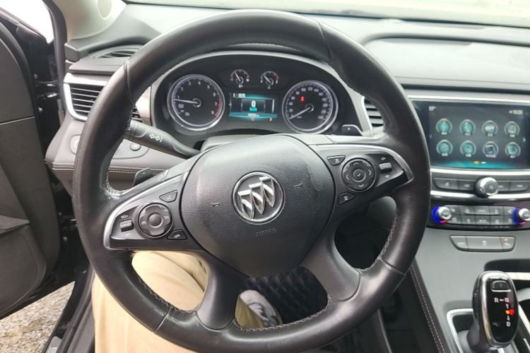 Used Buick LaCrosse 2018 20T Elite Edition Steering Wheel