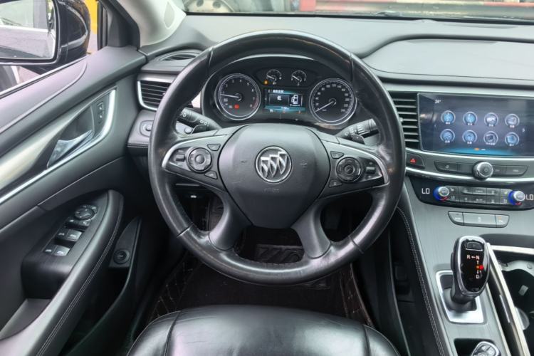 Used Buick LaCrosse 2018 20T Elite Edition Steering Wheel