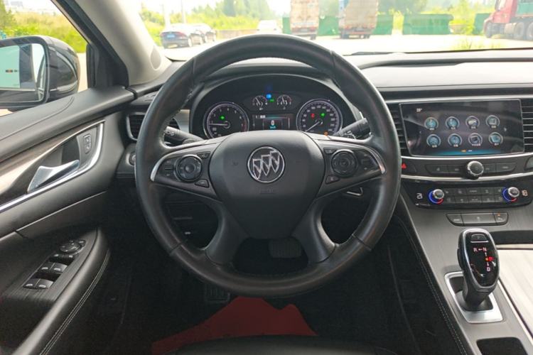 Used Buick LaCrosse 2018 20T Elite Edition Steering Wheel