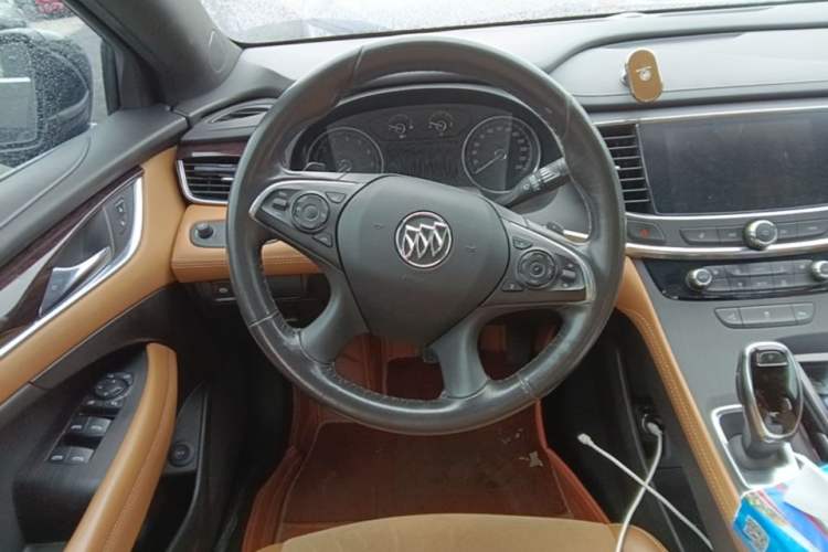 Used Buick LaCrosse 2018 28T Elite Edition Steering Wheel