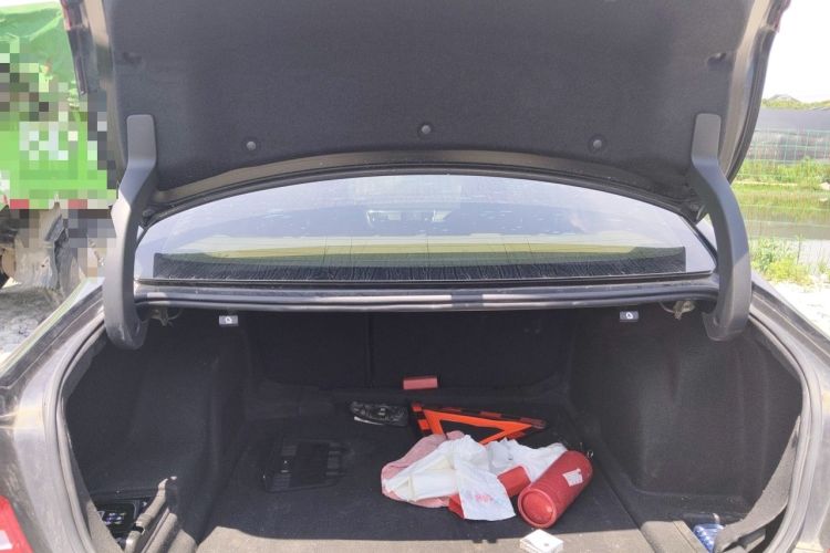 Used Buick LaCrosse 2018 20T Elite Edition Trunk