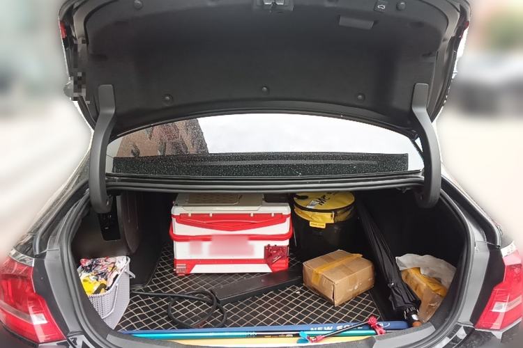 Used Buick LaCrosse 2018 28T Luxury Model Trunk