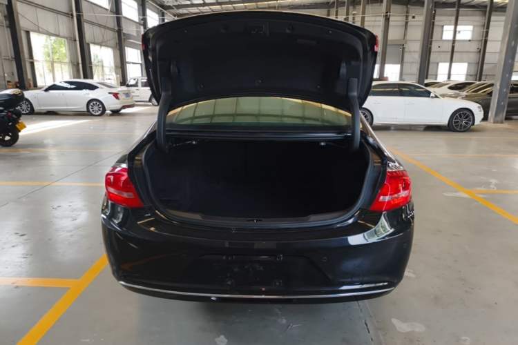 Used Buick LaCrosse 2018 20T Elite Edition Trunk
