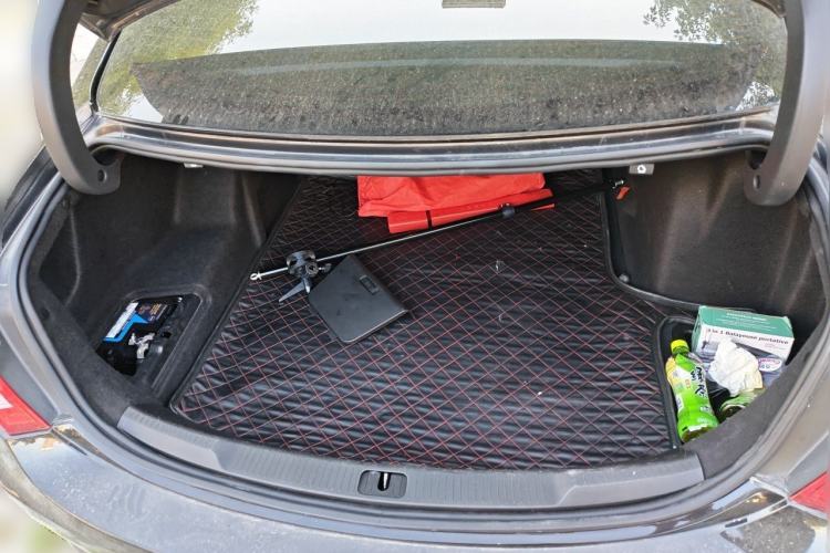 Used Buick LaCrosse 2018 20T Elite Edition Trunk