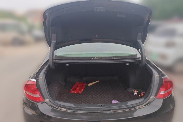 Used Buick LaCrosse 2018 20T Elite Edition Trunk