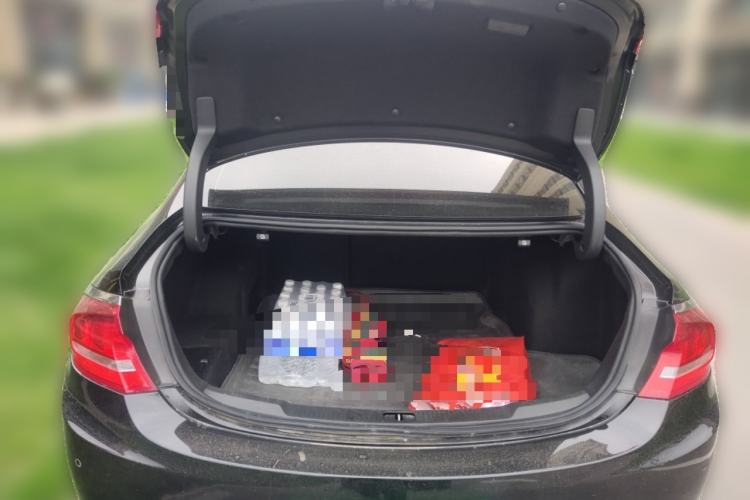 Used Buick LaCrosse 2018 20T Elite Edition Trunk