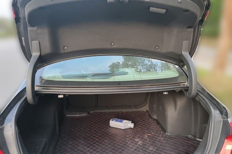 Used Buick LaCrosse 2018 20T Elite Edition Trunk