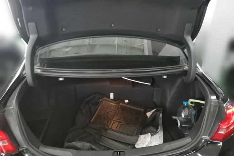 Used Buick LaCrosse 2018 30H Elite Edition Trunk