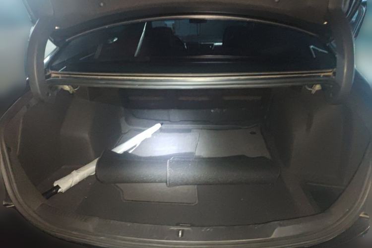 Used Buick LaCrosse 2018 28T Luxury Model Trunk