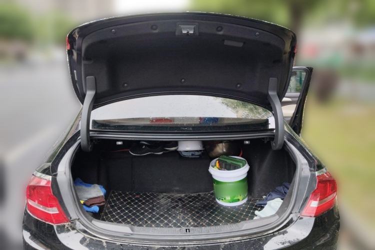 Used Buick LaCrosse 2018 30H Elite Edition Trunk