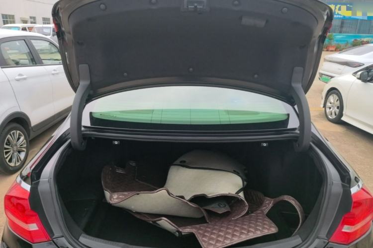 Used Buick LaCrosse 2018 20T Elite Edition Trunk