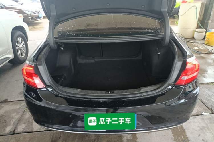 Used Buick LaCrosse 2018 20T Elite Edition Trunk