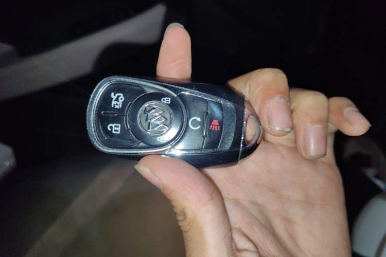 Used Buick LaCrosse 2018 30H Luxury Edition Vehicle Key